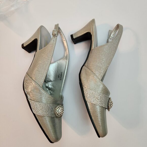 NWT  Enzo Romeo Cambria Women's Silver Sling Back Mid-Heeled Pointy Pumps, 7.5W - Picture 2 of 8